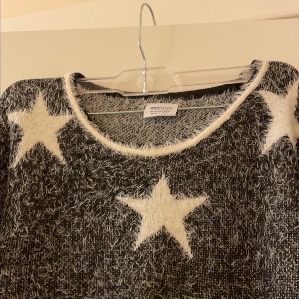 Sweater - Picture 2 of 4